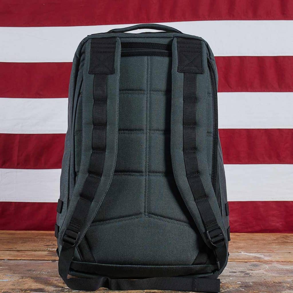 GORUCK GR1 Gunmetal -showing thick padded backpack straps