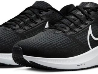Nike Air Zoom Pegasus 39 Running Shoe (Women’s) quarter pair
