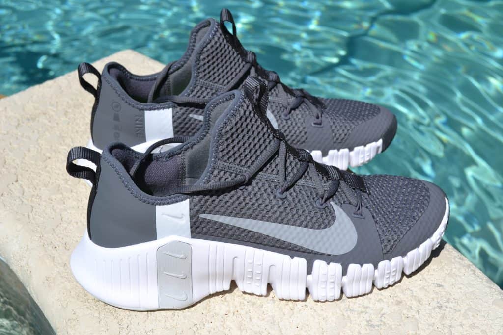 nike training free metcon 3 trainers in black