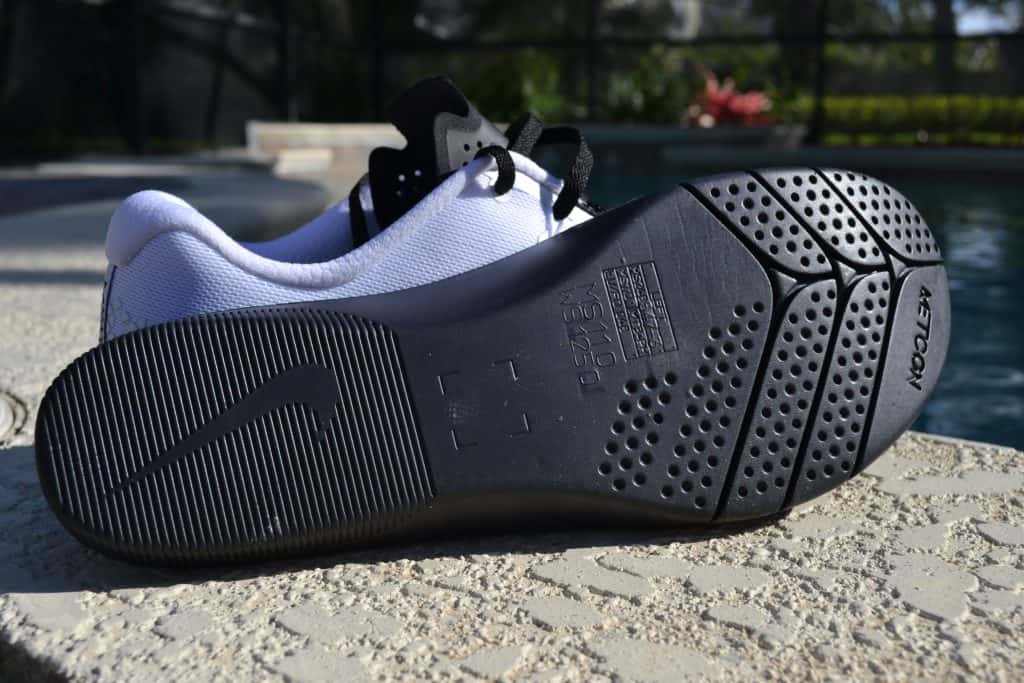 Bottom view of the drop-in midsole on the Nike Metcon 4 XD