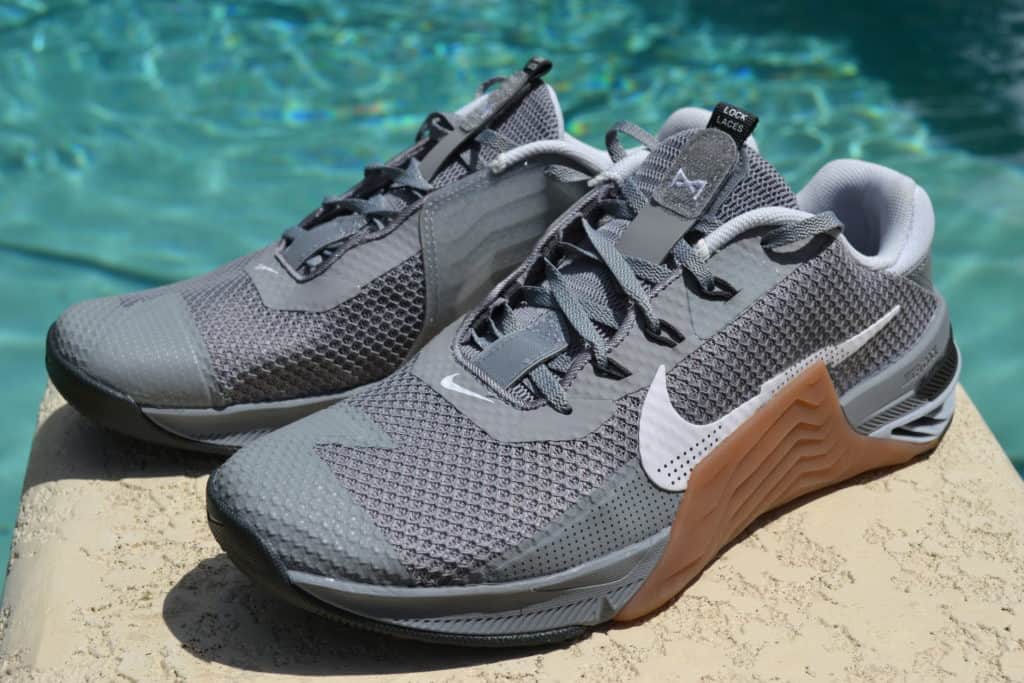 Nike cheap metcon gray