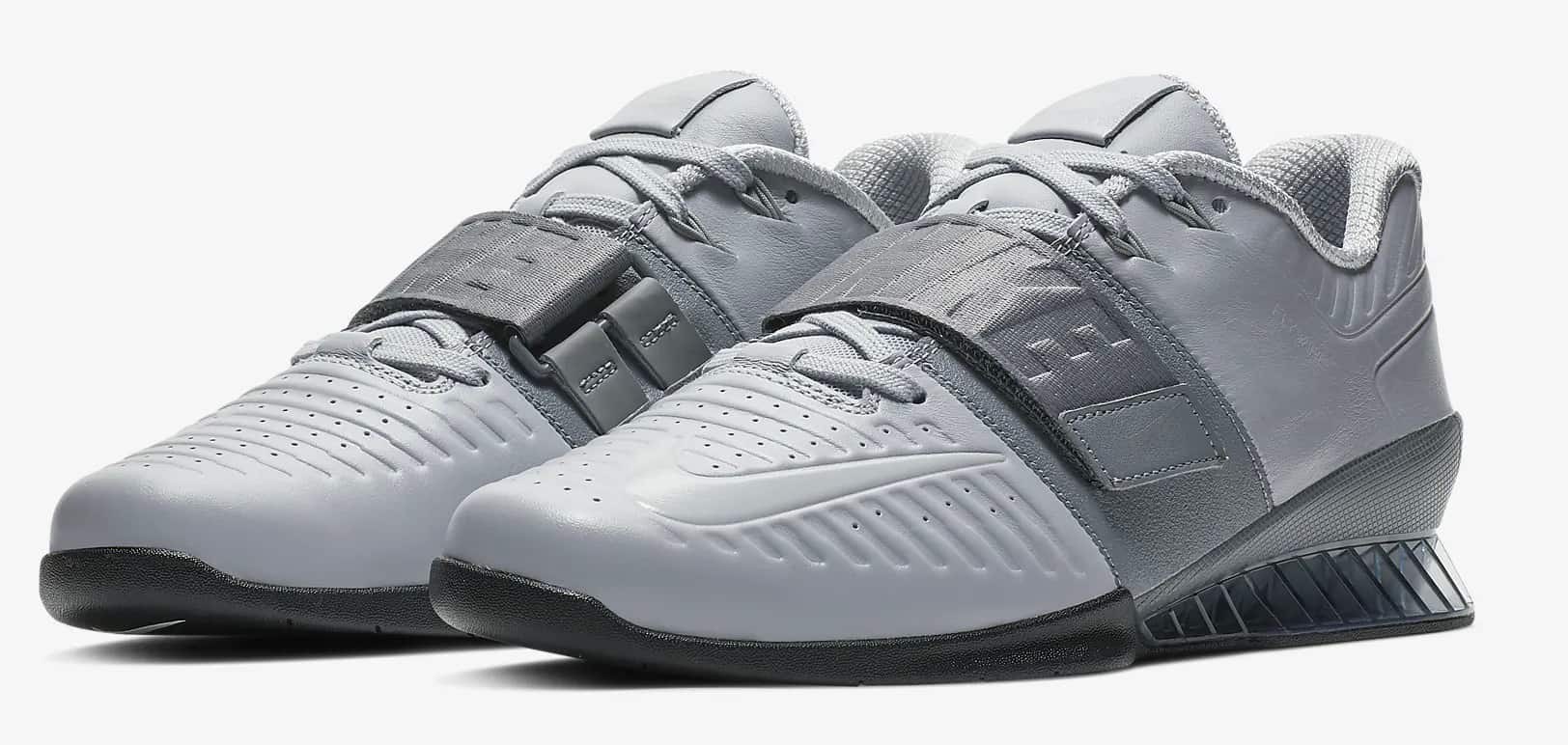 Best Weightlifting Shoes for 2020 (READ 