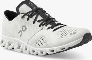 Cloud X from On Running - White/Black