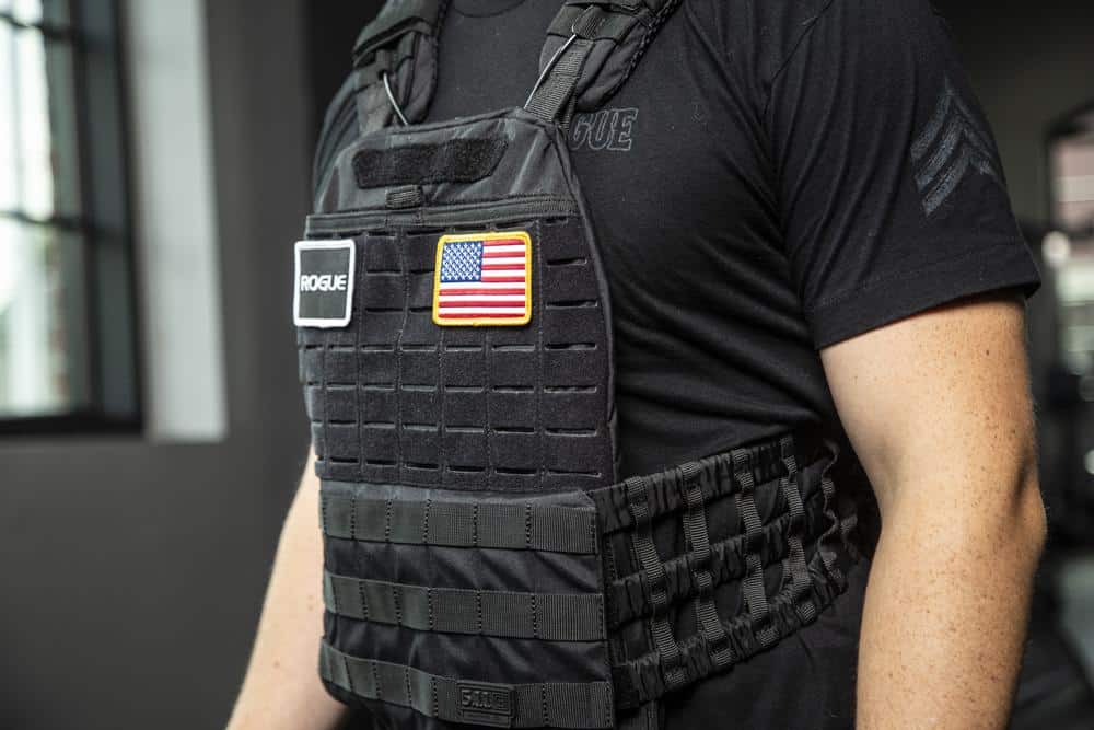 Rogue USA Cast Weight Vest Plates black worn