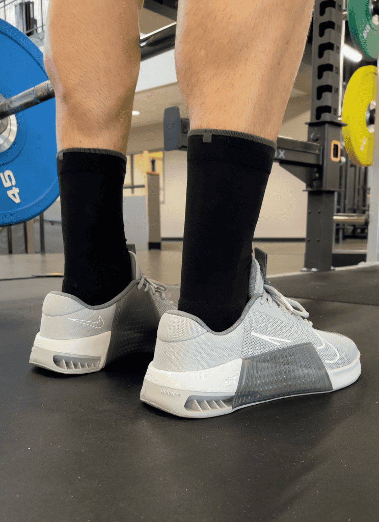 Deadlifting with the Nike Metcon 9 - 