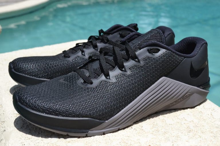black gunsmoke metcon 5